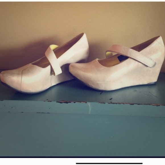 Tsubo Mary Jane wedge size 7.5 - Picture 1 of 11